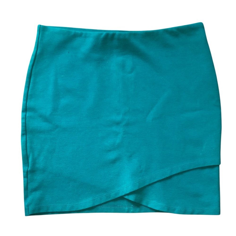 ARITZIA tulip hem miniskirt